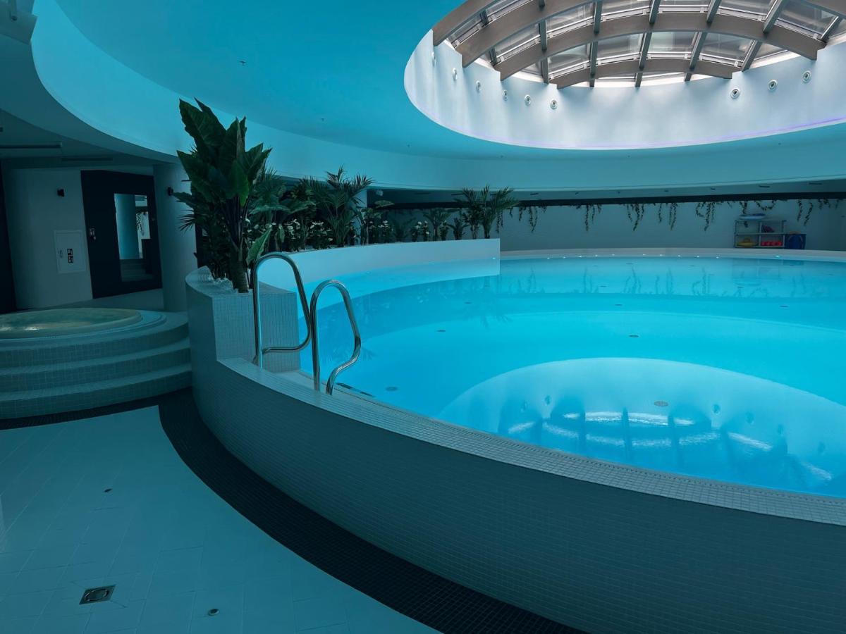 Hanza Tower Bohemia 22 Pool & Jacuzzi 什切青 外观 照片